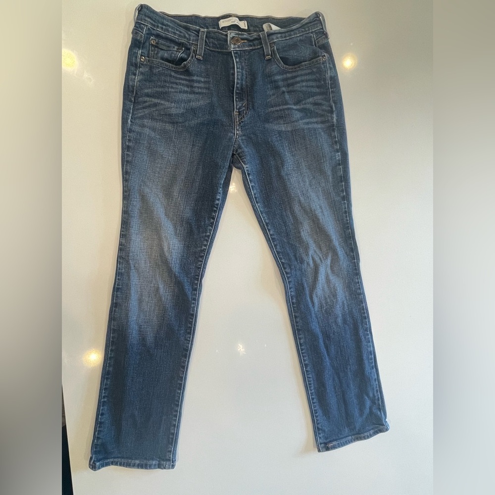 Vintage Women’s Levi’s 505 Straight Leg Medium Wash Jeans Size 12
